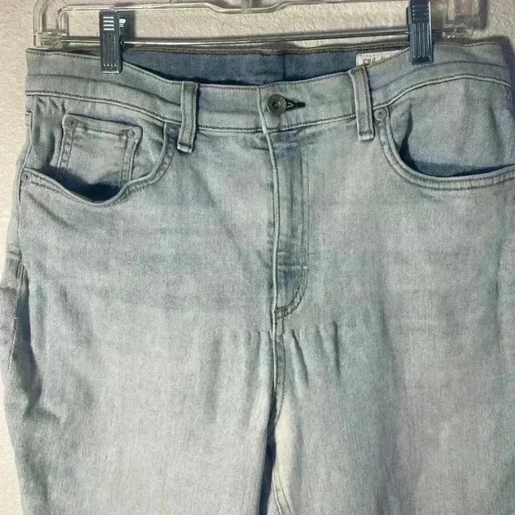 Rag & Bone Light Wash soft Frayed Hem Jeans - Size 31 - Picture 4 of 11